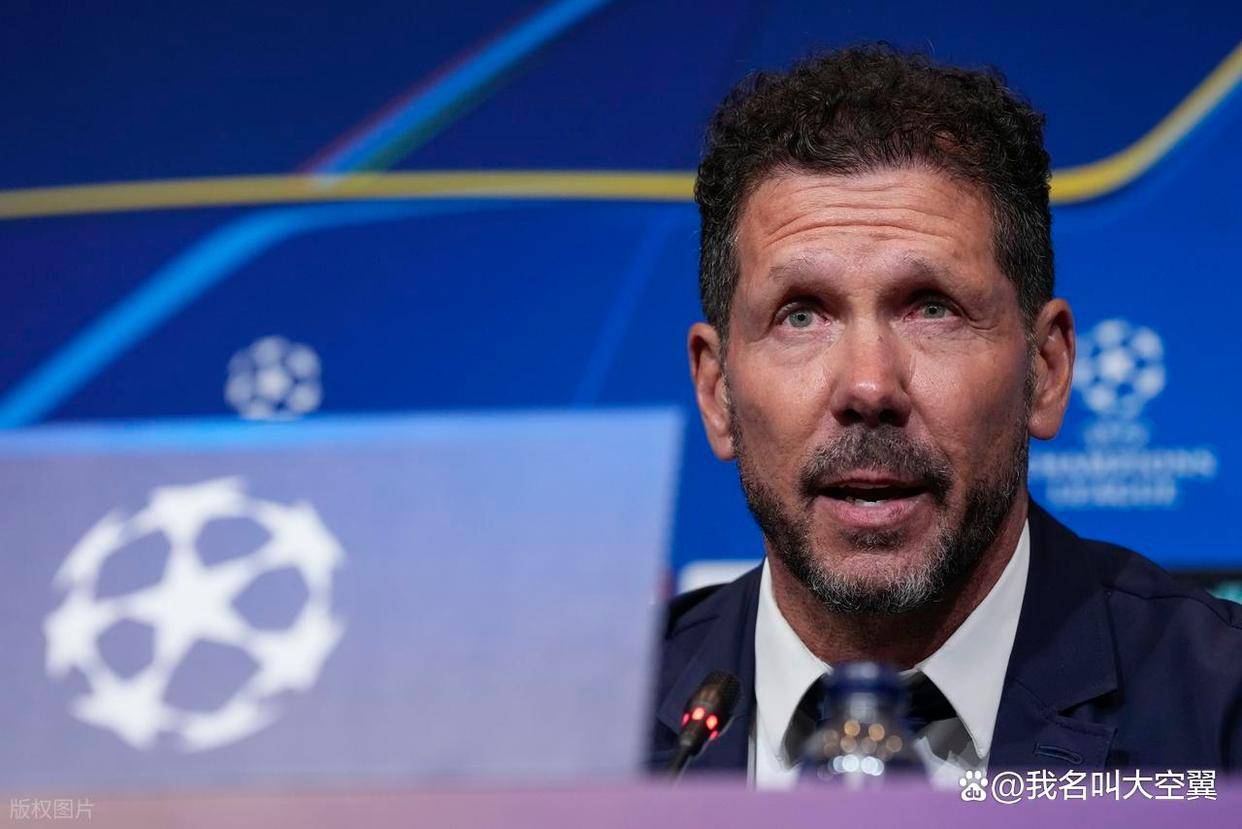 欧冠不敌马竞后,弗里克才发现不对劲,难怪西蒙尼一直按兵不动